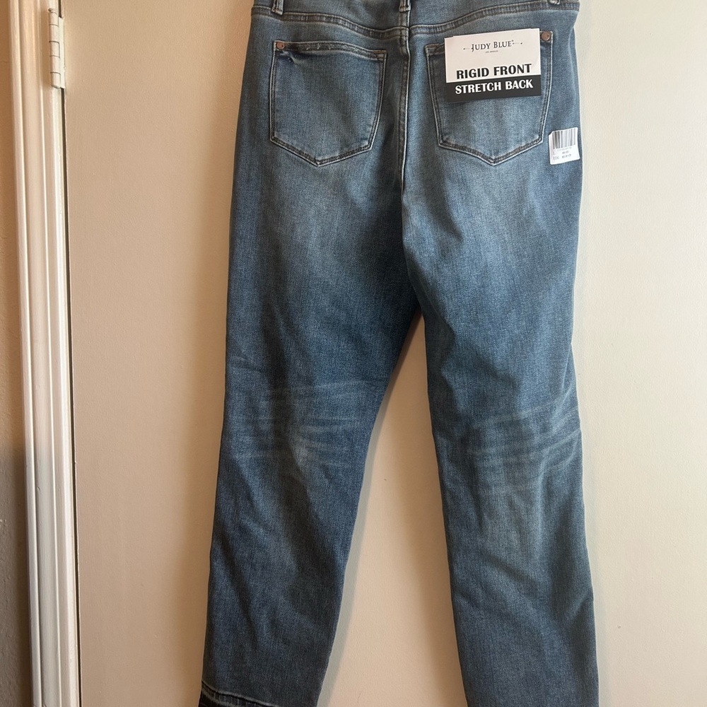 Judy blue mid rise boyfriend jeans never worn size 9